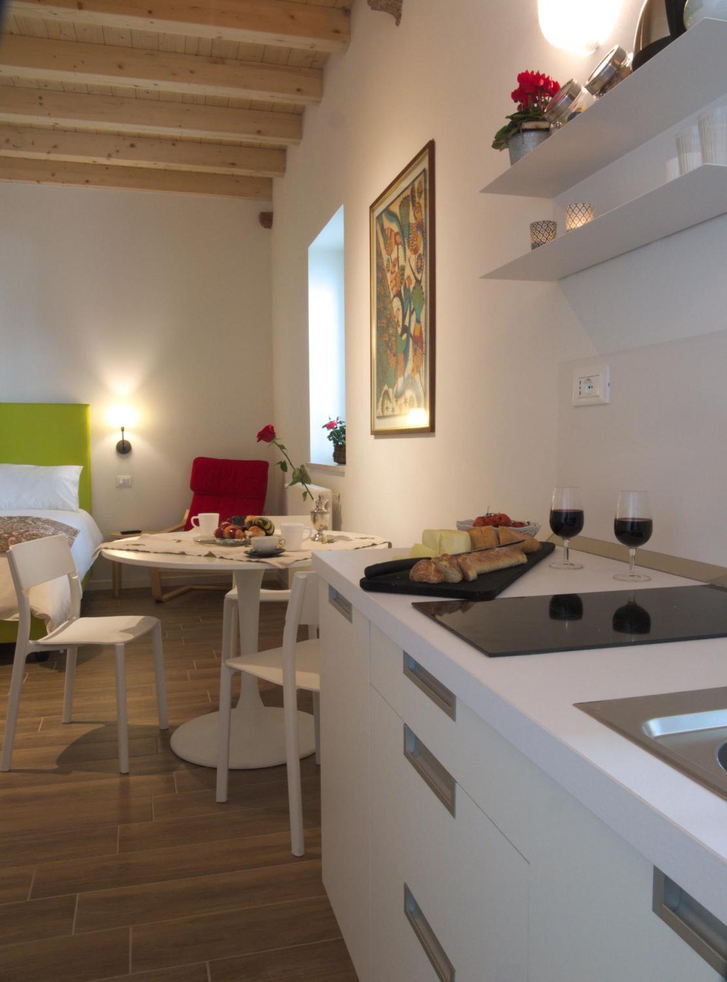 Ai Portoni Apartment Verona Bagian luar foto