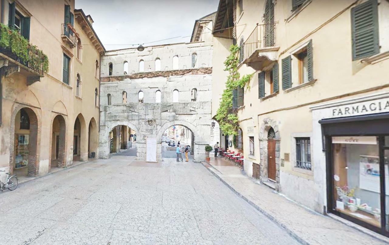 Ai Portoni Apartment Verona Bagian luar foto