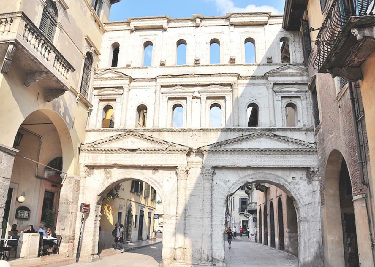 Ai Portoni Apartment Verona Bagian luar foto